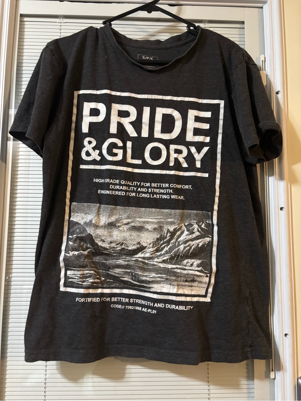 ✨5/$10 Pride & Glory Graphic Tee - Black -